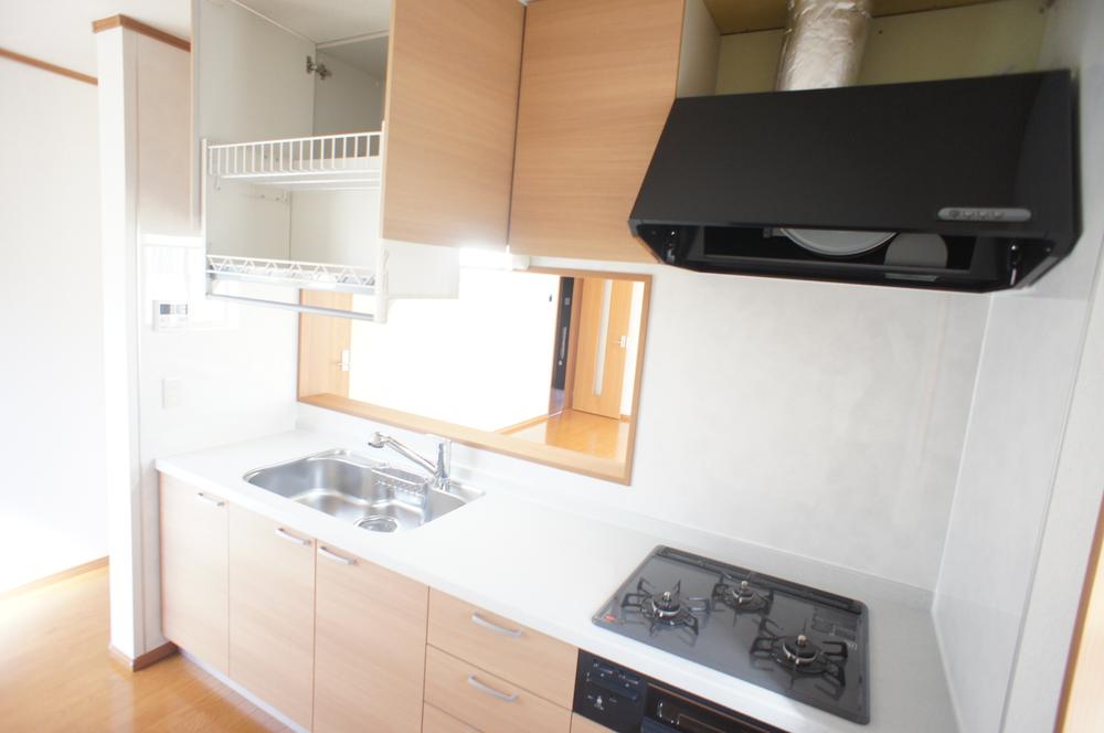 Same specifications photo (kitchen)
