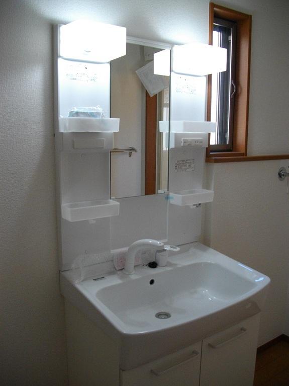 Other Equipment. Cosmetic washbasin