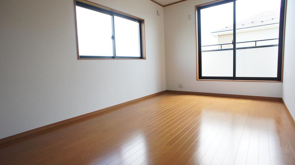 Non-living room. Same specifications Photos