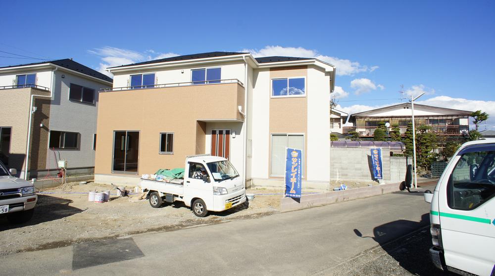Local photos, including front road