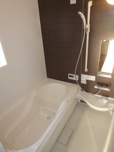 Bathroom. ● same specifications ●