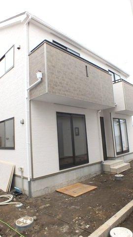 Local appearance photo. (5) Building: local (11 May 2013) Shooting