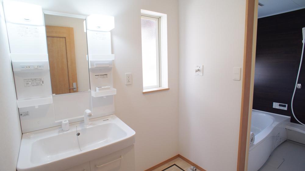 Same specifications photos (Other introspection). Washroom Same specification example