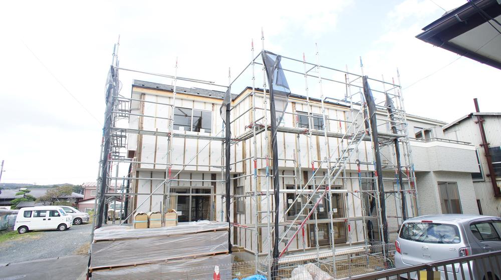 Local appearance photo