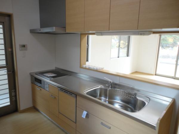 Same specifications photo (kitchen)