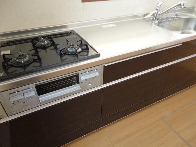 Same specifications photo (kitchen)