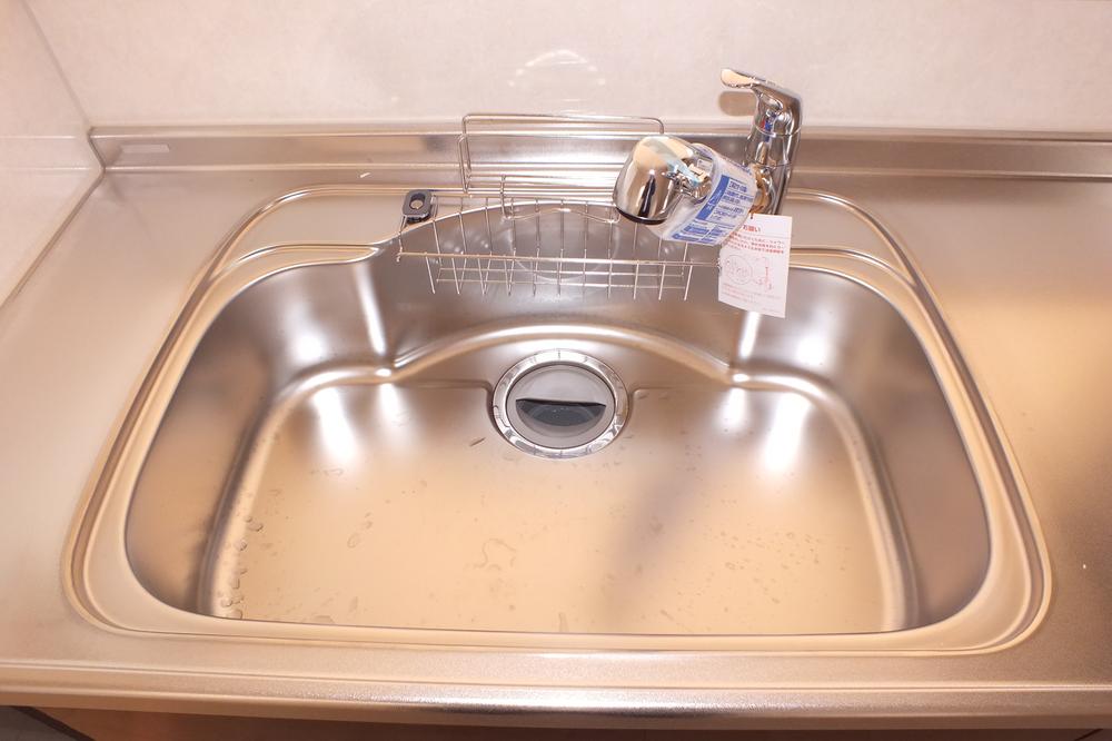 Kitchen. «Same specifications»