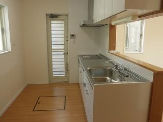 Same specifications photo (kitchen)