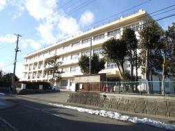 Junior high school. Shiogama 2230m to stand first junior high school