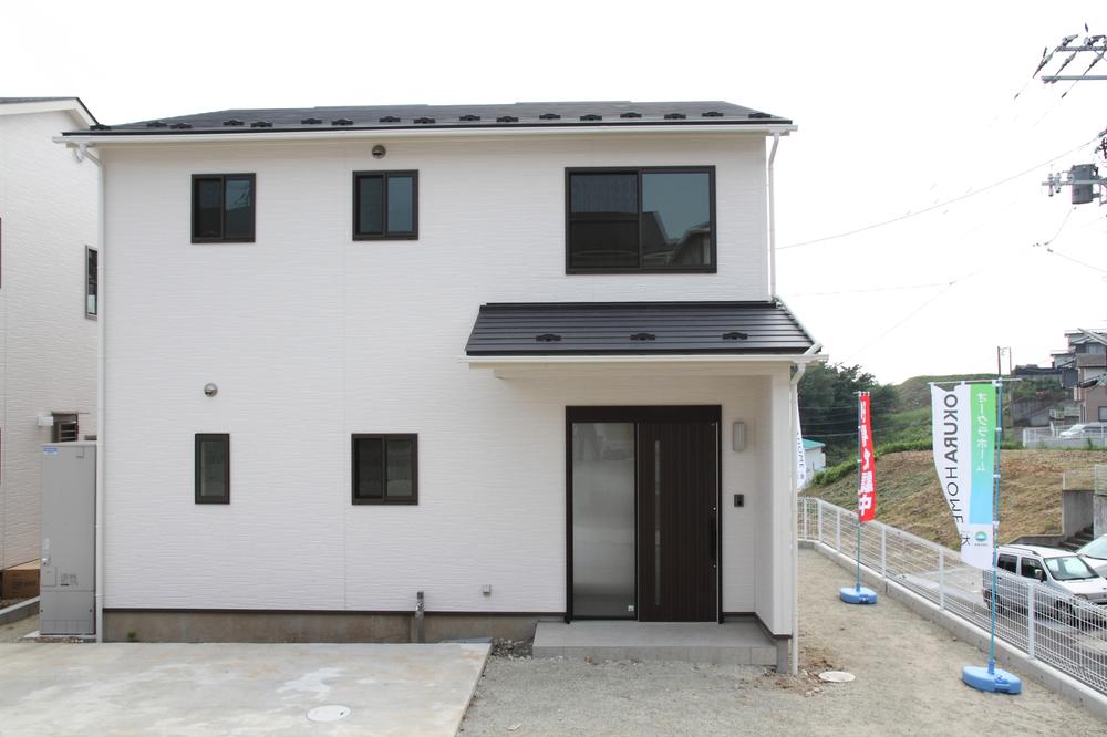 Local appearance photo. (II-3 Building) August 2013 shooting