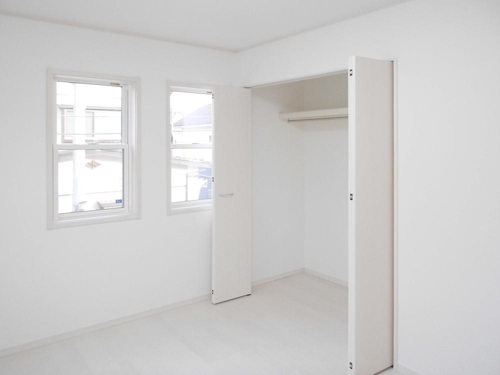 Non-living room. Indoor (12 May 2013) Shooting