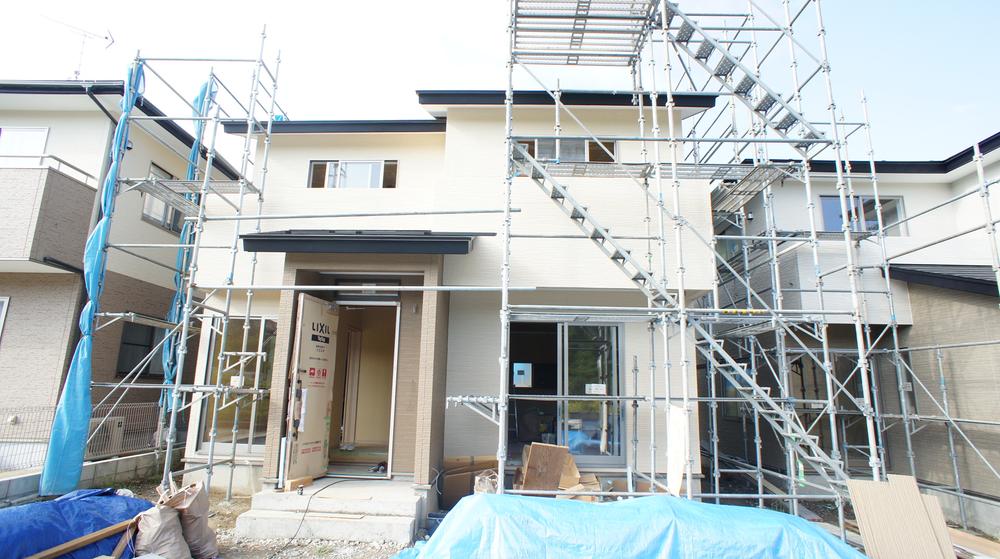 Local appearance photo