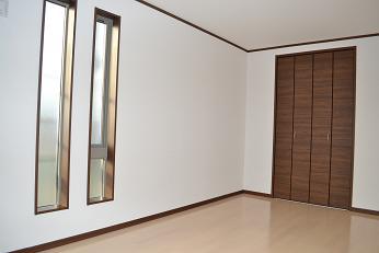 Same specifications photos (Other introspection). Same specifications