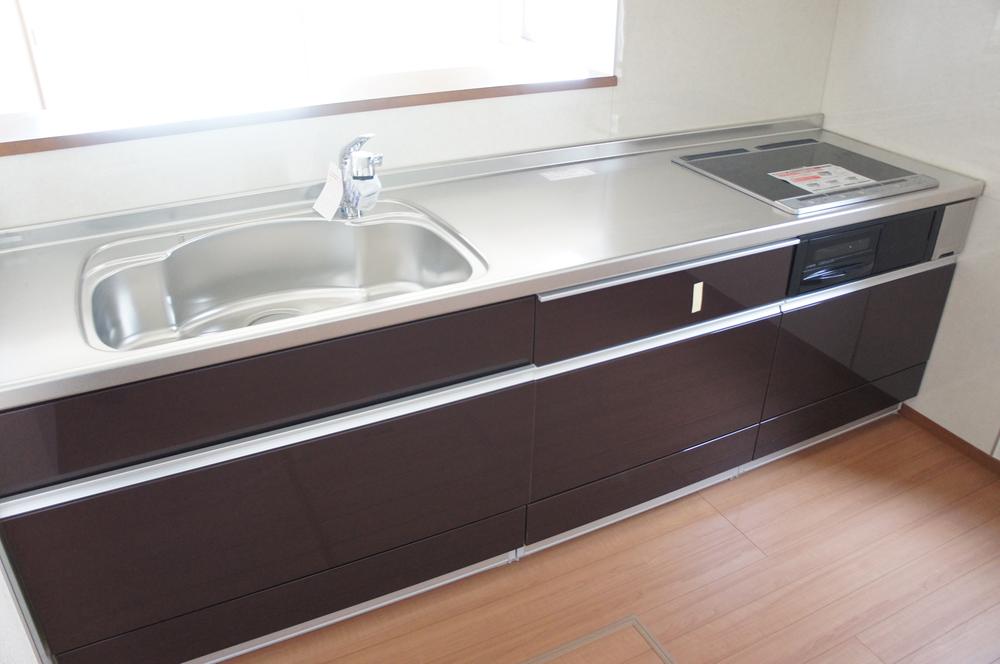 Same specifications photo (kitchen)