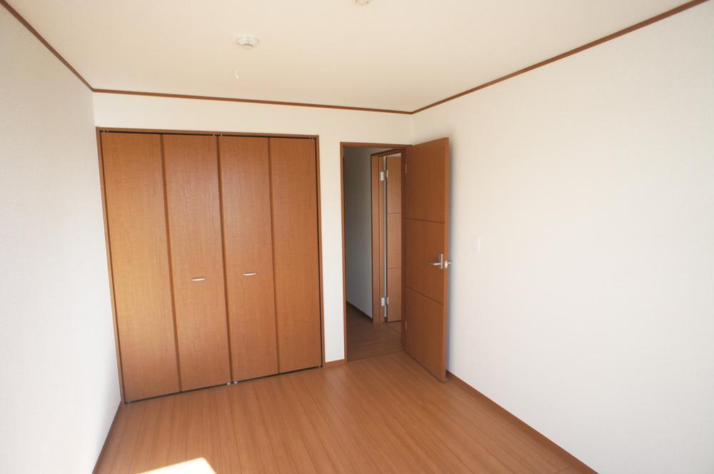 Same specifications photos (Other introspection). Western-style same specification example