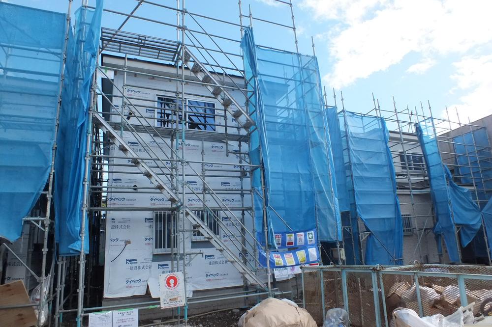 Local appearance photo. Local (10 May 2013) Shooting