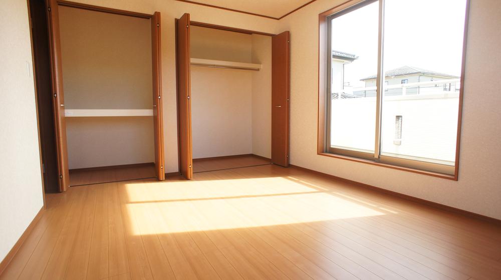 Same specifications photos (Other introspection). Western-style same specification example