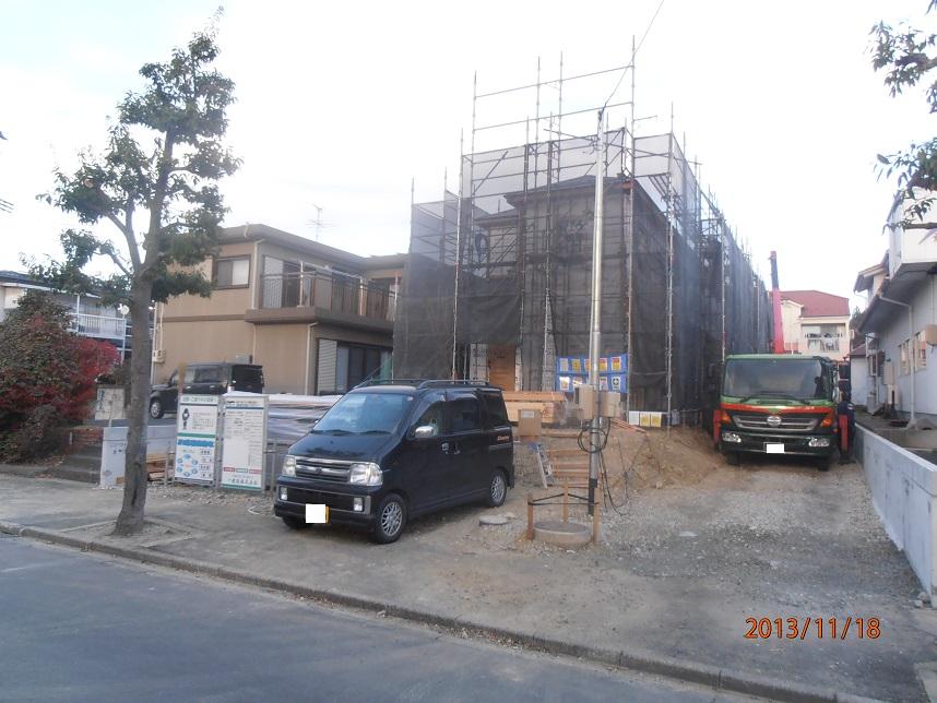 Local photos, including front road. Local (11 May 2013) Shooting