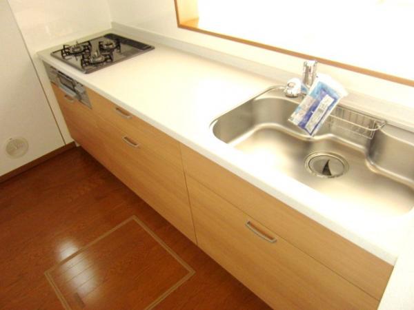 Same specifications photo (kitchen)