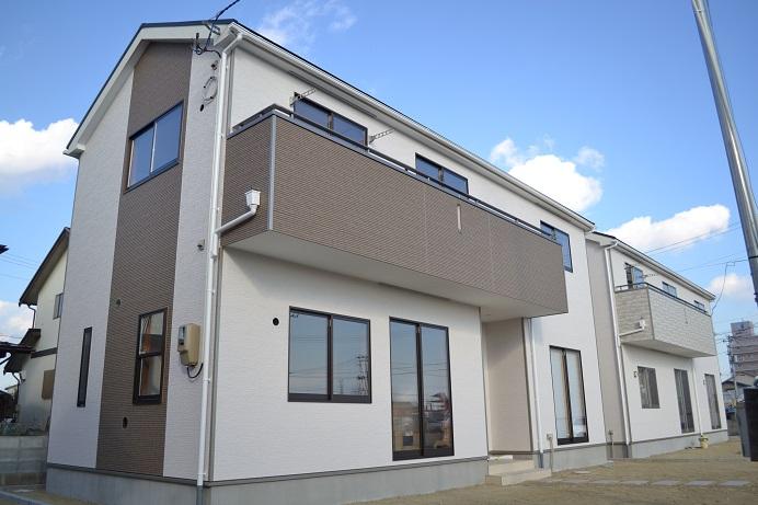 Local appearance photo. Building 2 Local (11 May 2013) Shooting