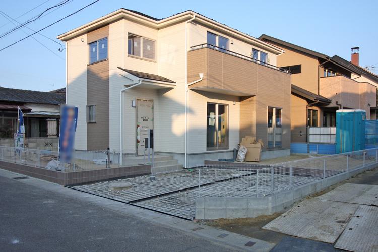 Local appearance photo. Local (12 May 2013) Shooting