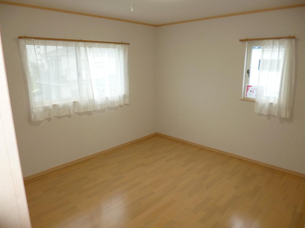 Non-living room. Room (August 2013) Shooting