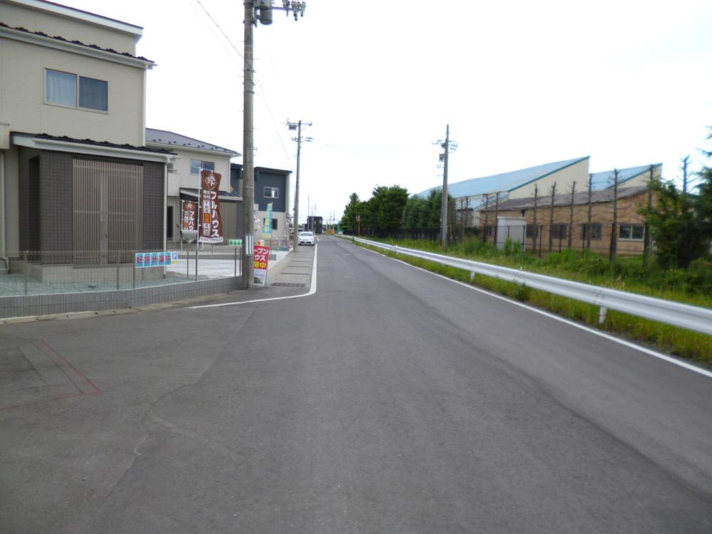 Local photos, including front road. Local (August 2013) Shooting