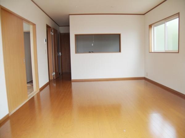 Same specifications photos (living)