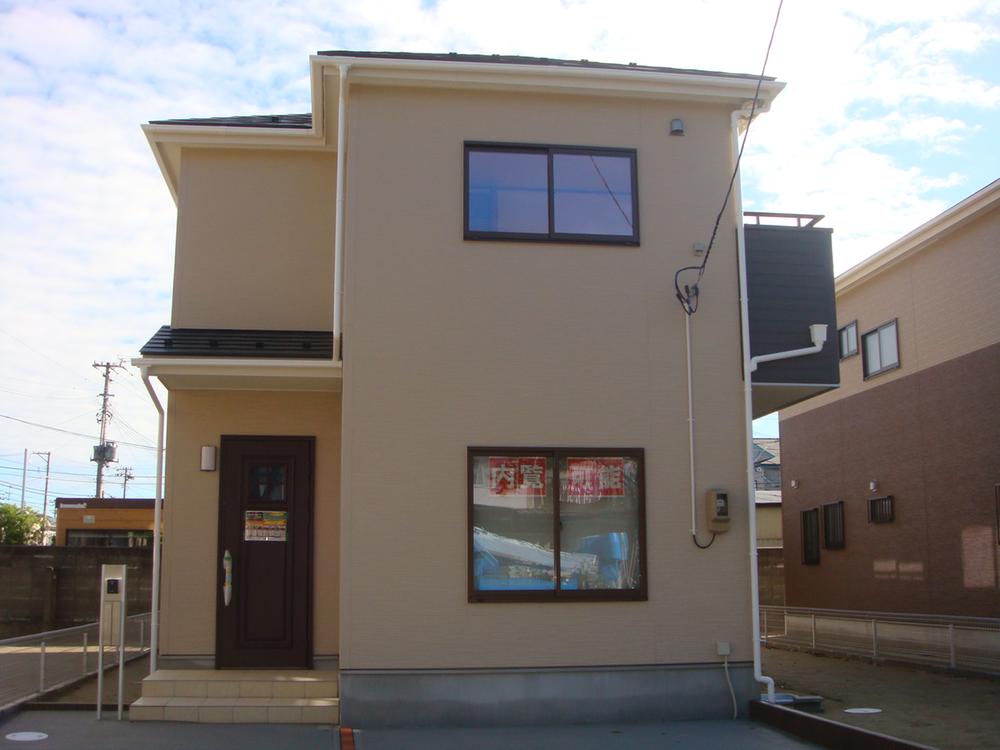 Local appearance photo. Local (10 May 2013) Shooting