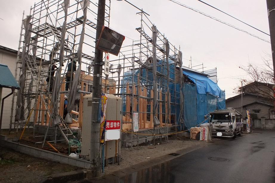 Local appearance photo. Local (12 May 2013) Shooting