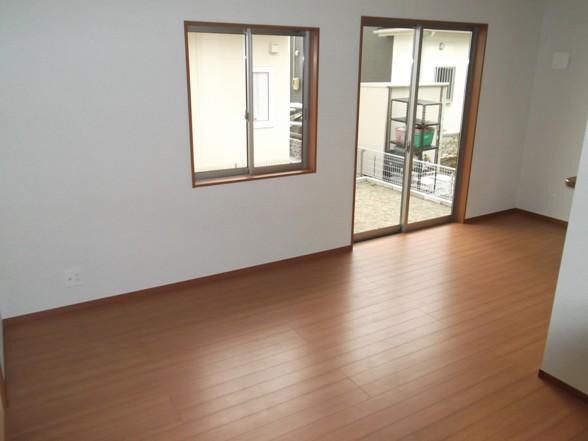 Same specifications photos (Other introspection)