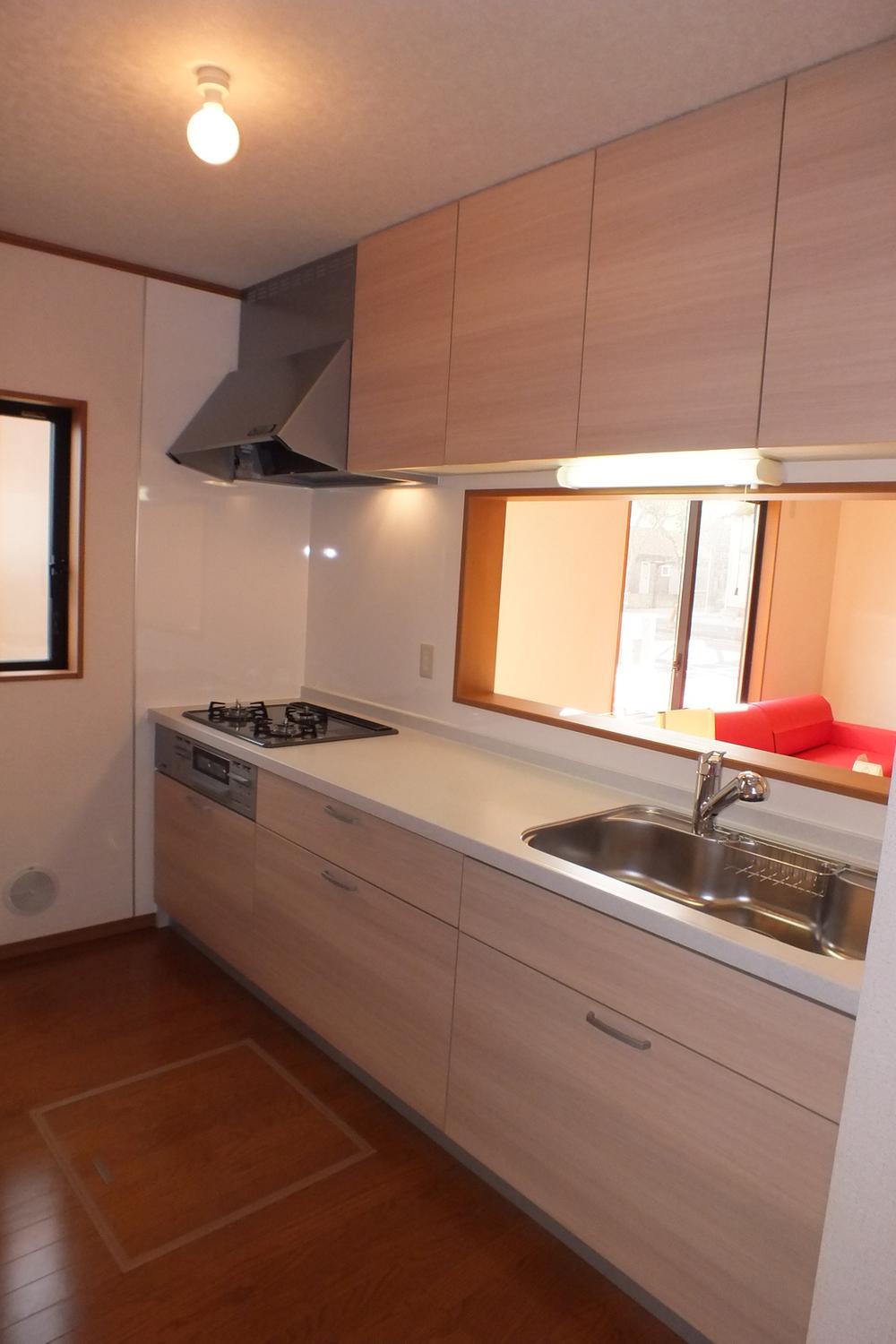 Kitchen. Local (11 May 2013) Shooting