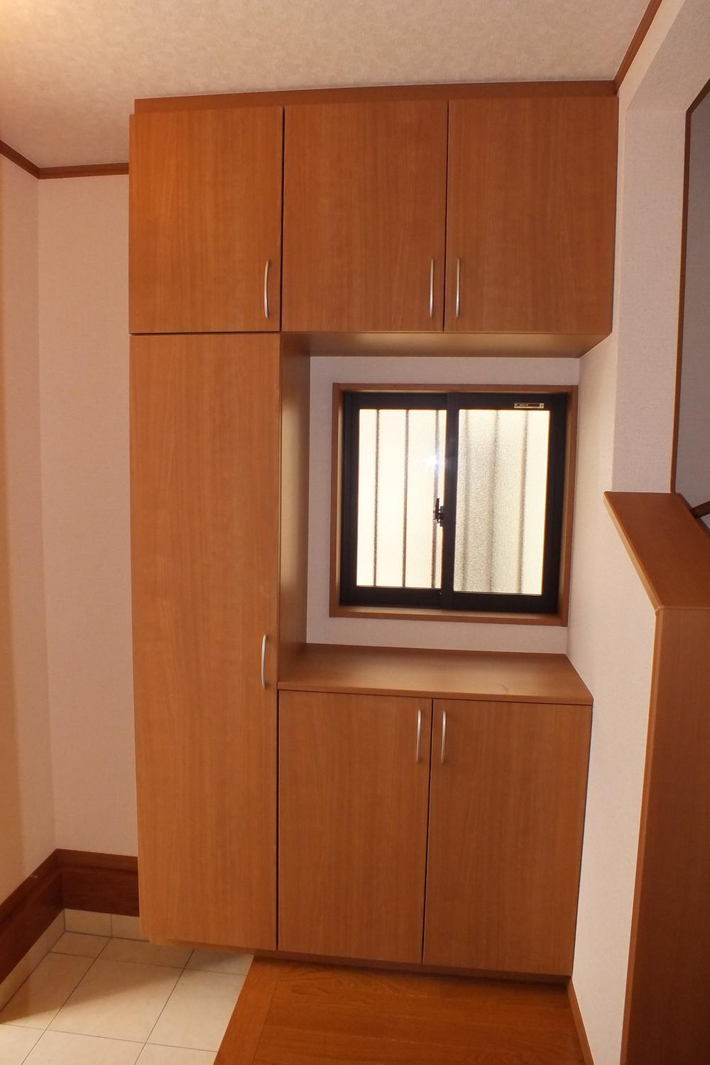 Entrance. Local (11 May 2013) Shooting