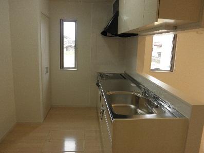 Same specifications photo (kitchen)