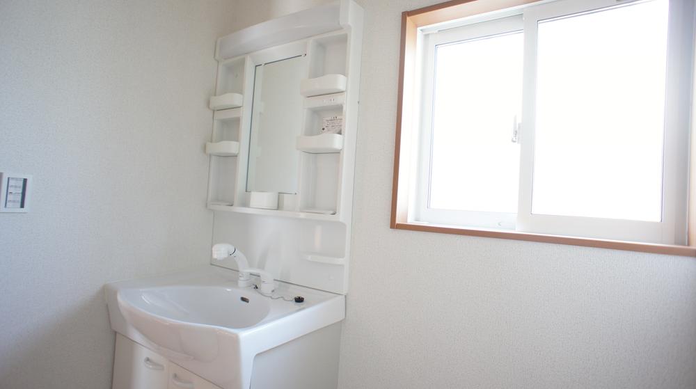 Same specifications photos (Other introspection)