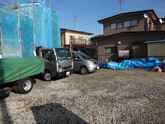 Local appearance photo. Local (12 May 2013) Shooting