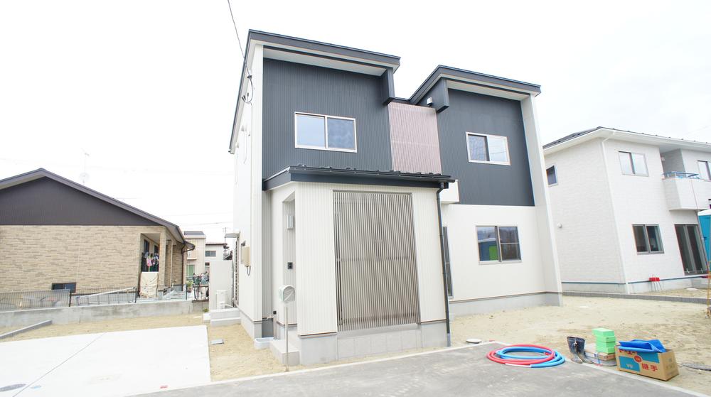 Local appearance photo