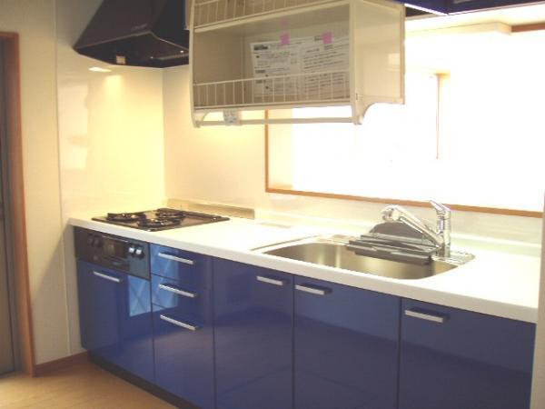Same specifications photo (kitchen)