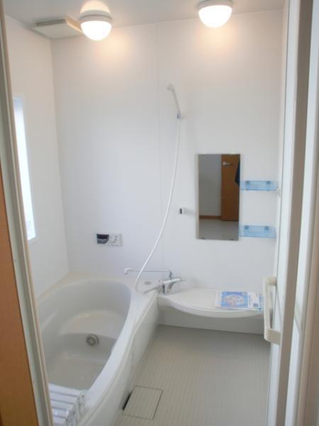Same specifications photo (bathroom)