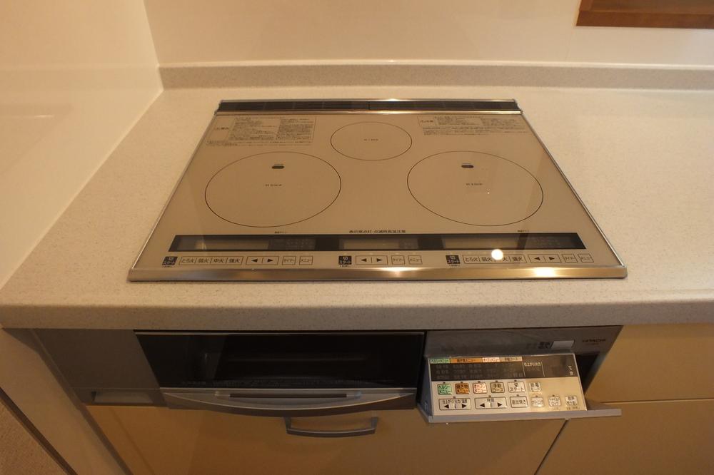 Kitchen. Local (11 May 2013) Shooting