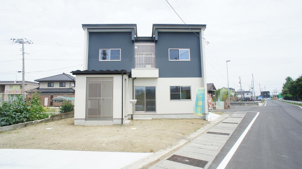 Local appearance photo