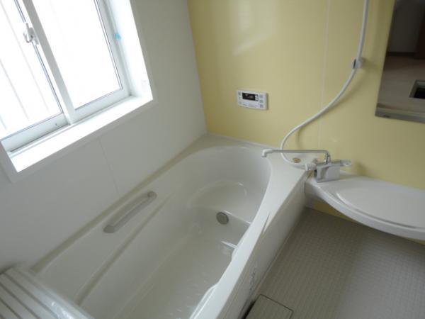 Same specifications photo (bathroom)
