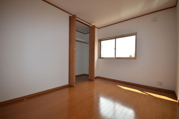 Non-living room. Western-style 6 Pledge Example of construction