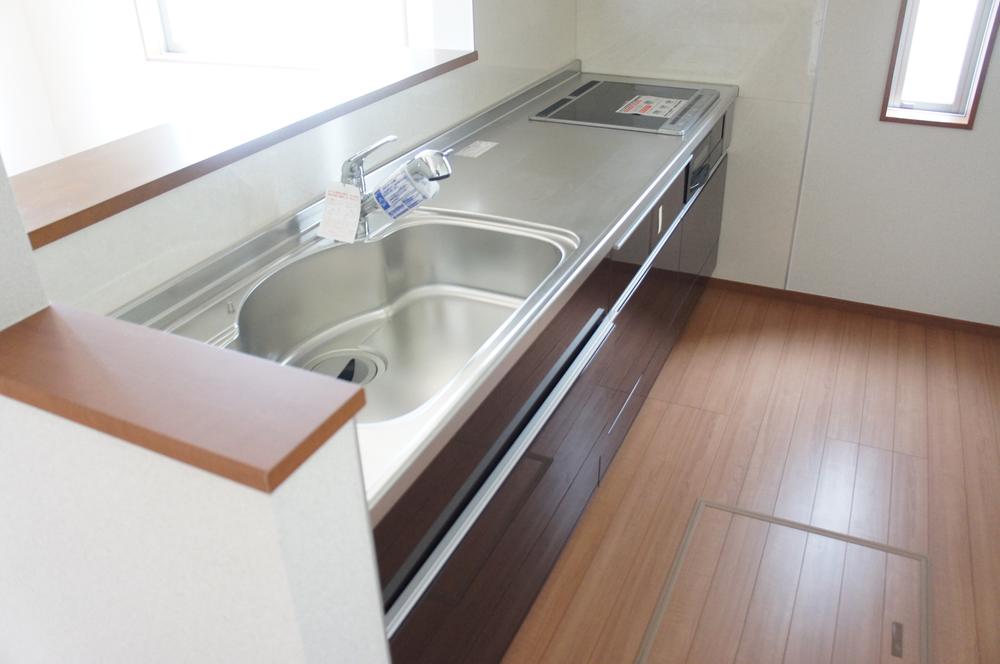 Same specifications photo (kitchen)