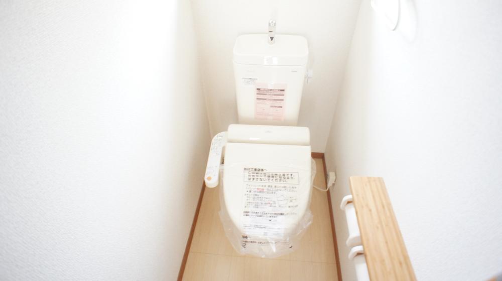 Toilet. Same specifications Photos