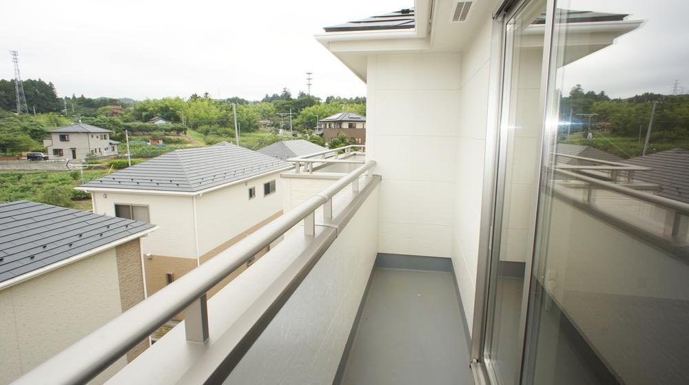 Balcony. Same specifications Photos