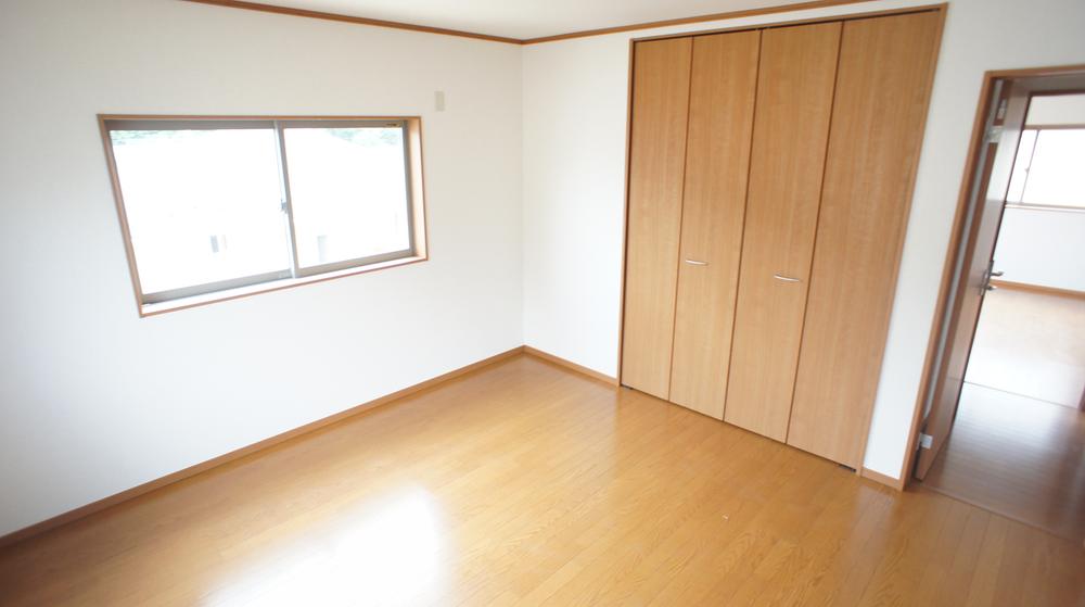 Same specifications photos (Other introspection)