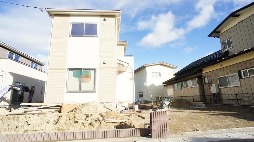 Local photos, including front road