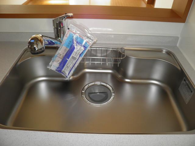 Kitchen. Same specifications