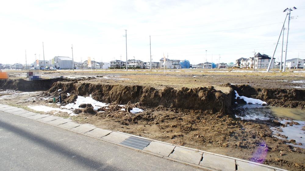 Local photos, including front road